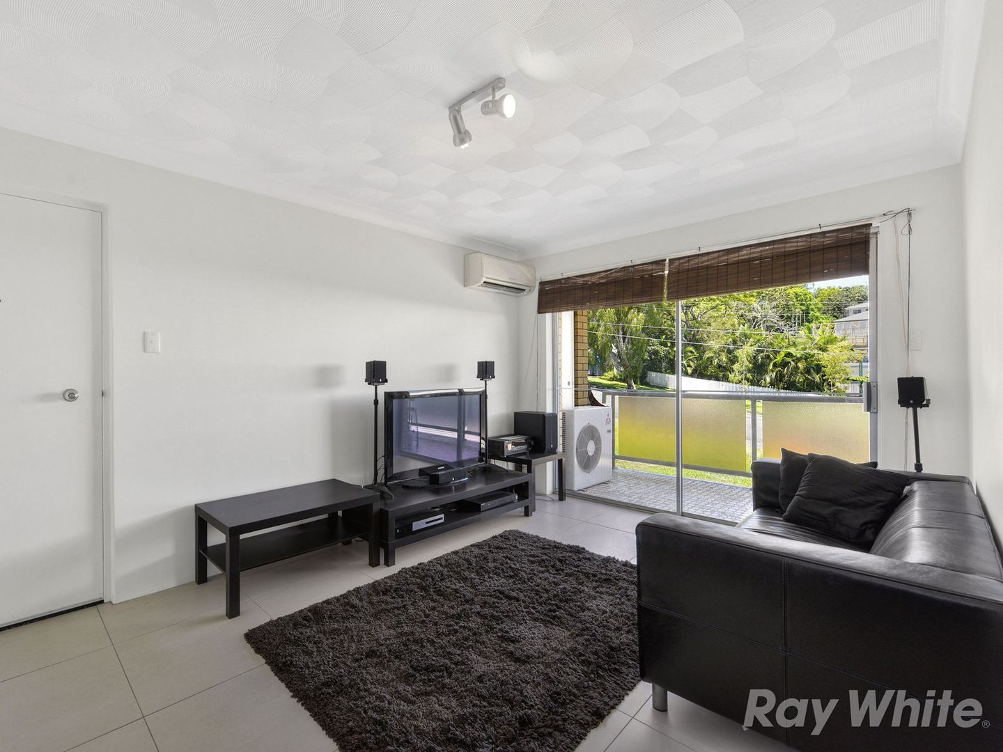 2/71 Hall Street, Alderley QLD 4051, Image 2