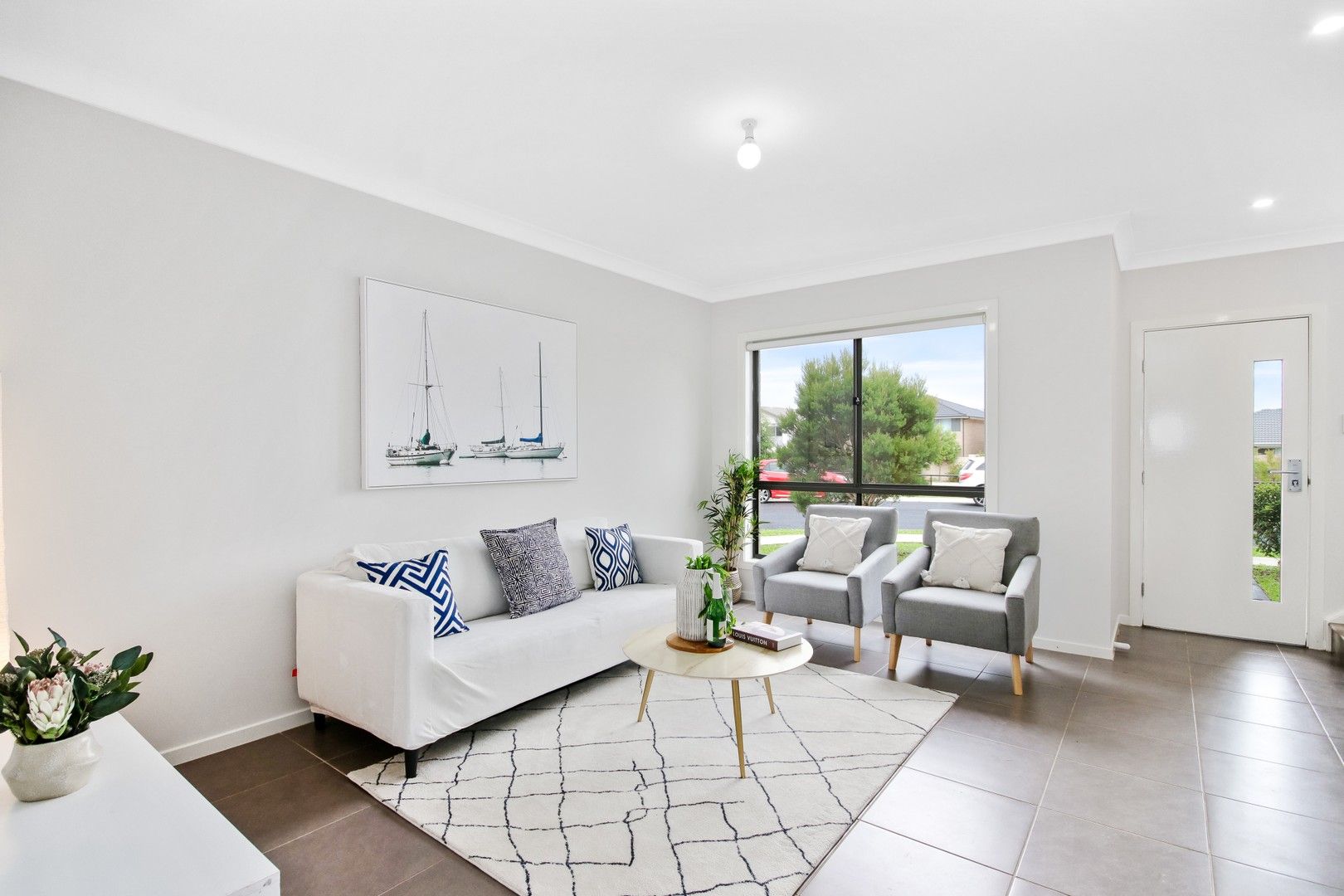 4 bedrooms Duplex in 2/38 BLACKHEATH STREET THE PONDS NSW, 2769