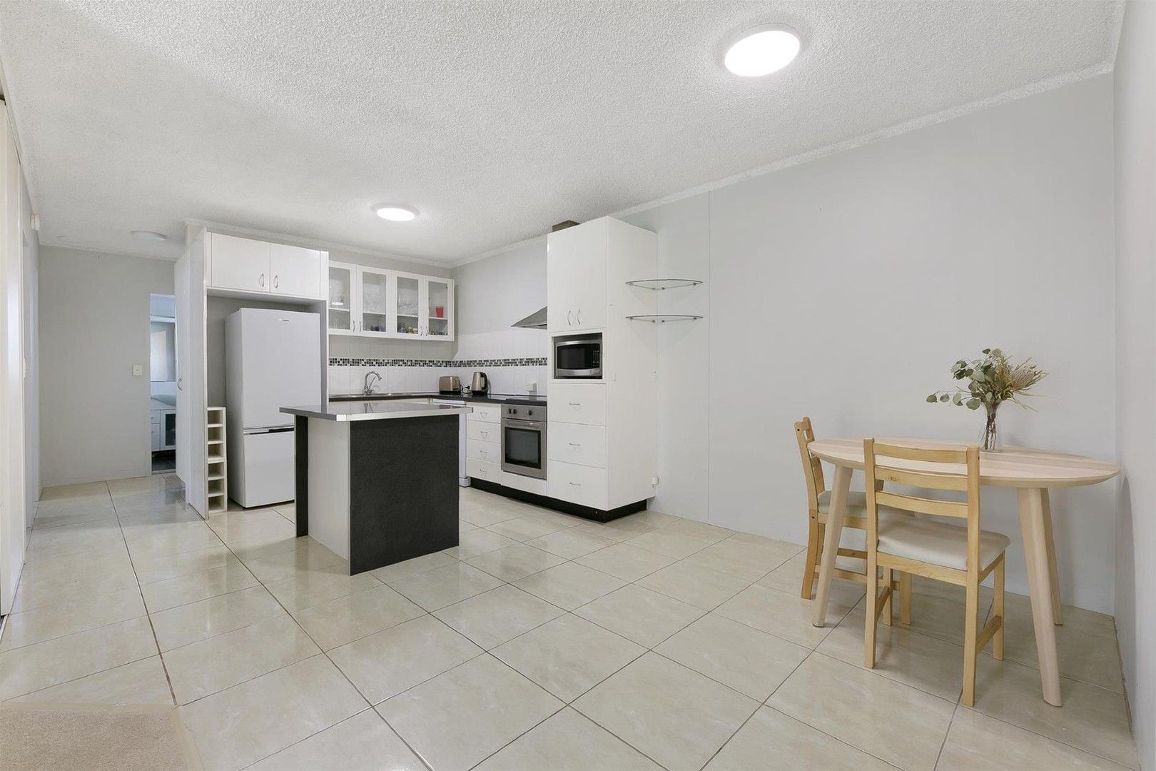 2 bedrooms Apartment / Unit / Flat in 72 Marine Parade SOUTHPORT QLD, 4215