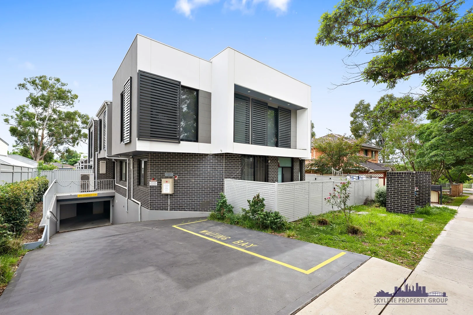 Primary image of 2/10 Bando Road, Girraween NSW 2145