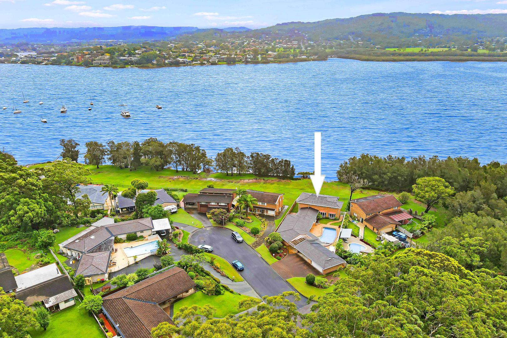 2 Kolonga Close, Green Point | Property History & Address Research | Domain