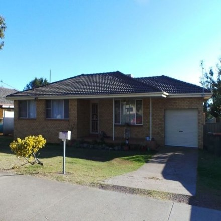 110 Robert Street, South Tamworth NSW 2340