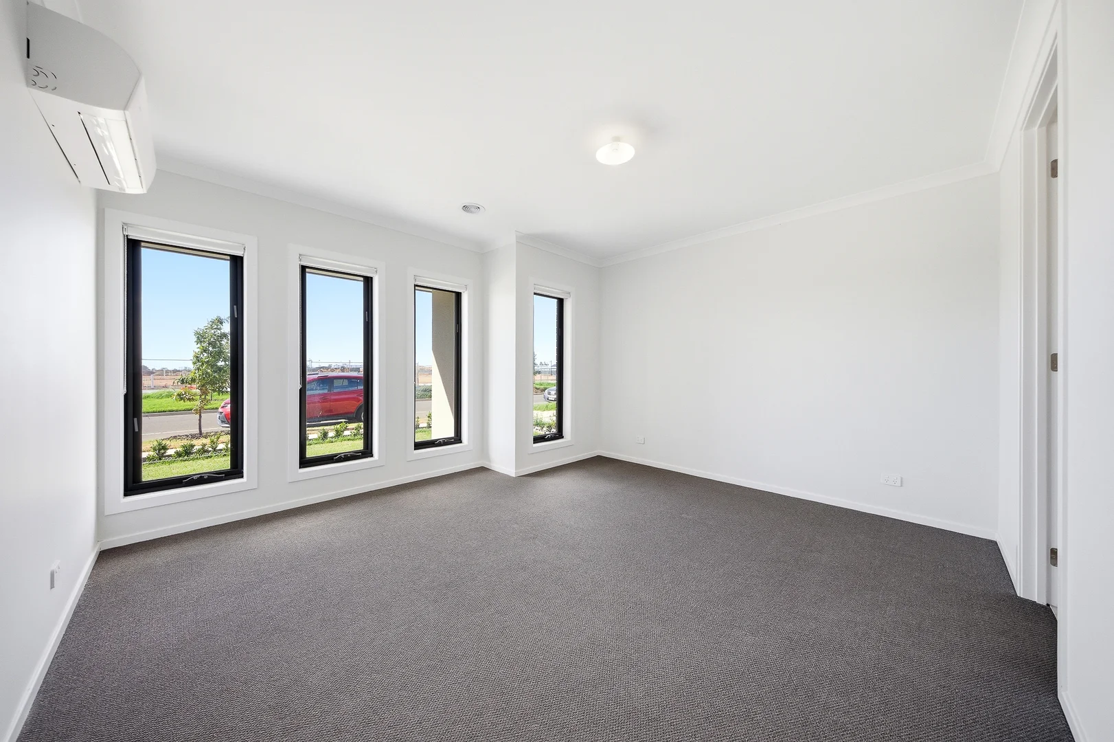 Additional image 9 of 35 Follett Boulevard, Clyde VIC 3978