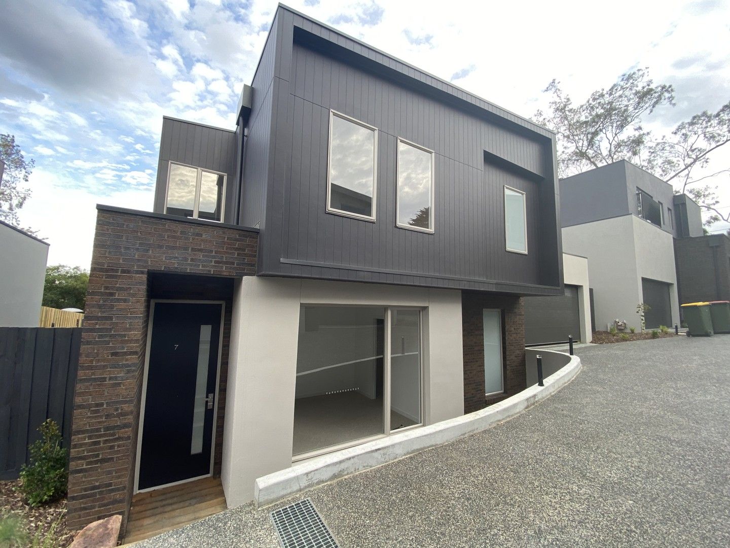 4 bedrooms Townhouse in 7/57-59 Sherbourne Road MONTMORENCY VIC, 3094
