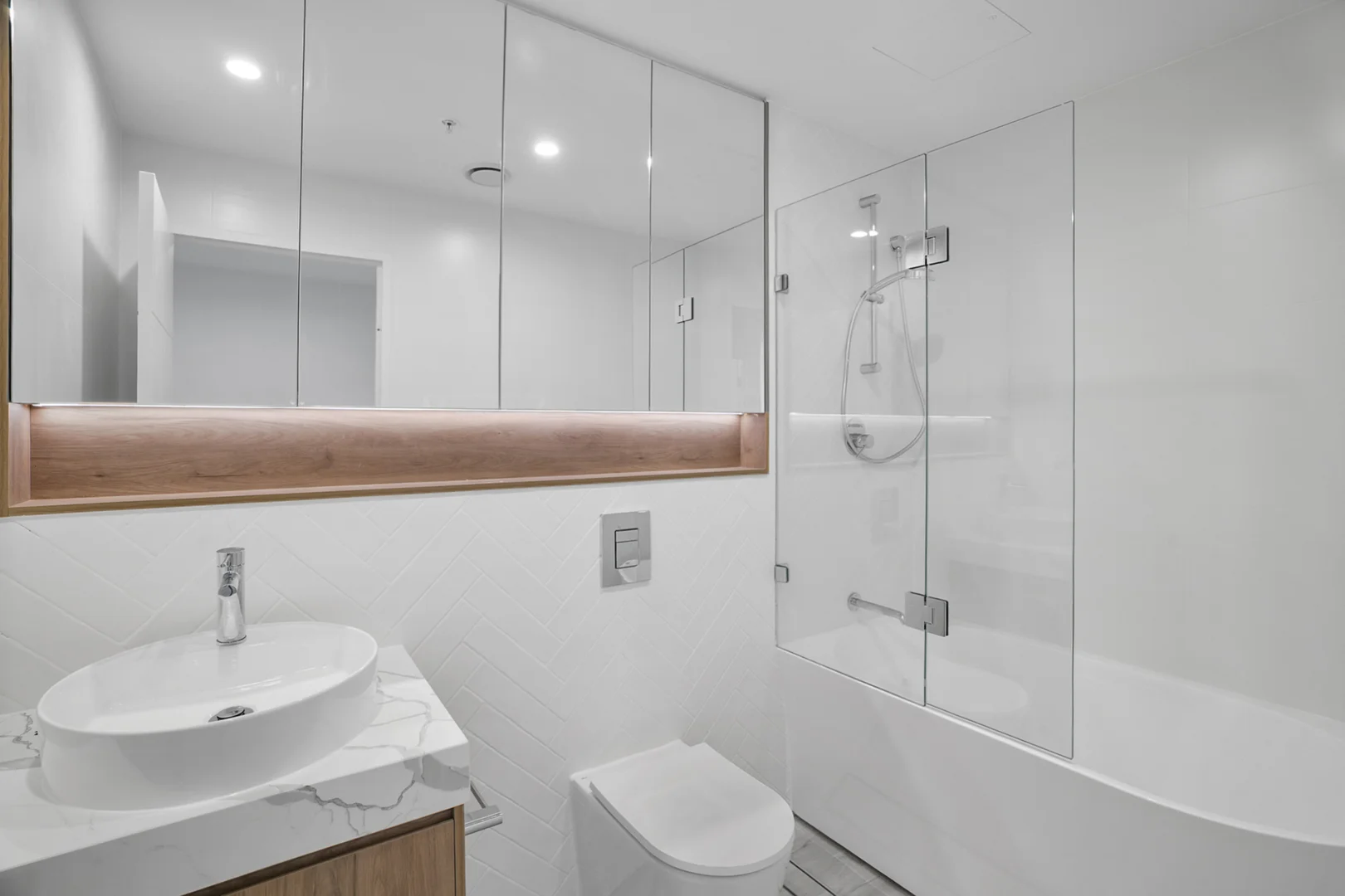 Additional image 7 of W-2605/108 Donnison Street, Gosford NSW 2250