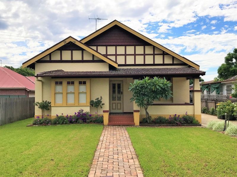 3 bedrooms House in 323 Windsor Street RICHMOND NSW, 2753