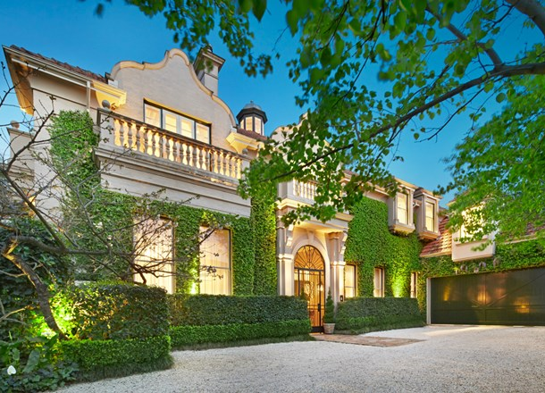 5 Torresdale Court, Toorak VIC 3142