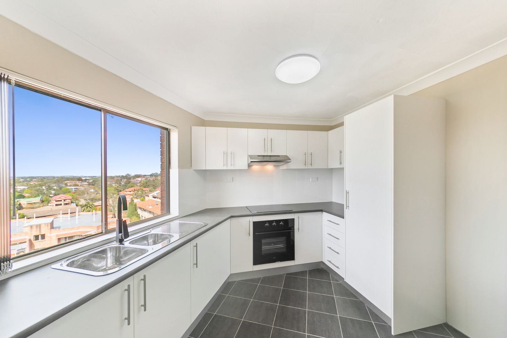 33/18-20 Great Western Hwy, Parramatta NSW 2150, Image 2