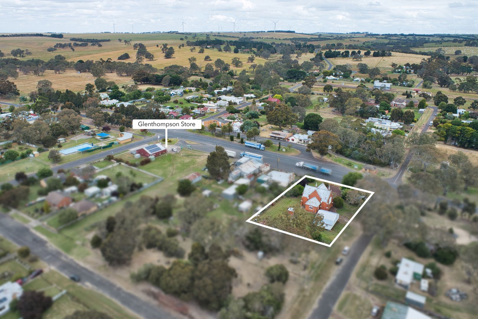 52 Memorial Road, Glenthompson VIC 3293, Image 2