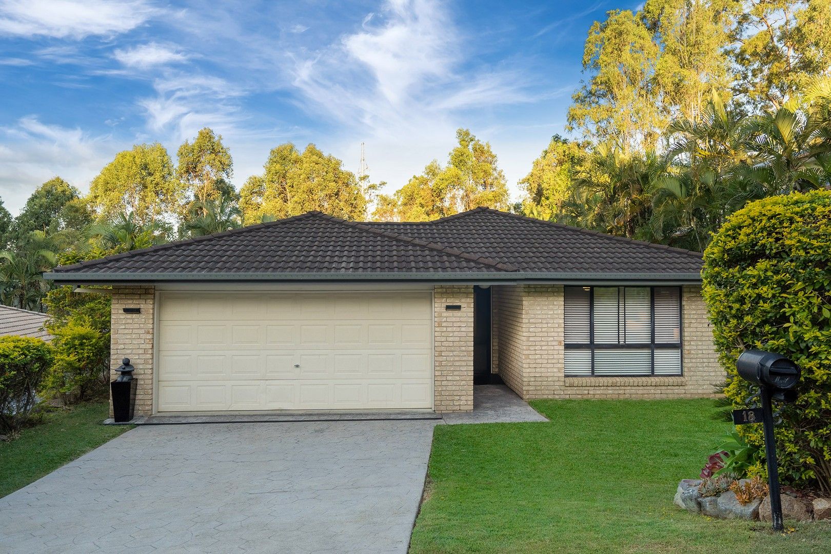 18 Ridgeview Street, Carindale QLD 4152, Image 1