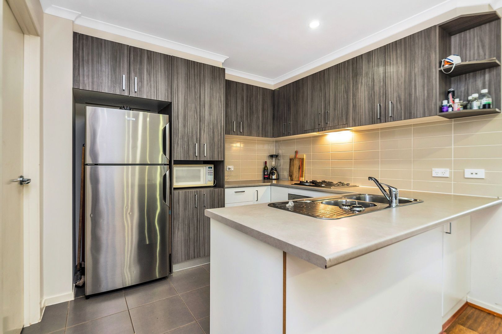 37 Cazneaux Crescent, Weston ACT 2611, Image 2