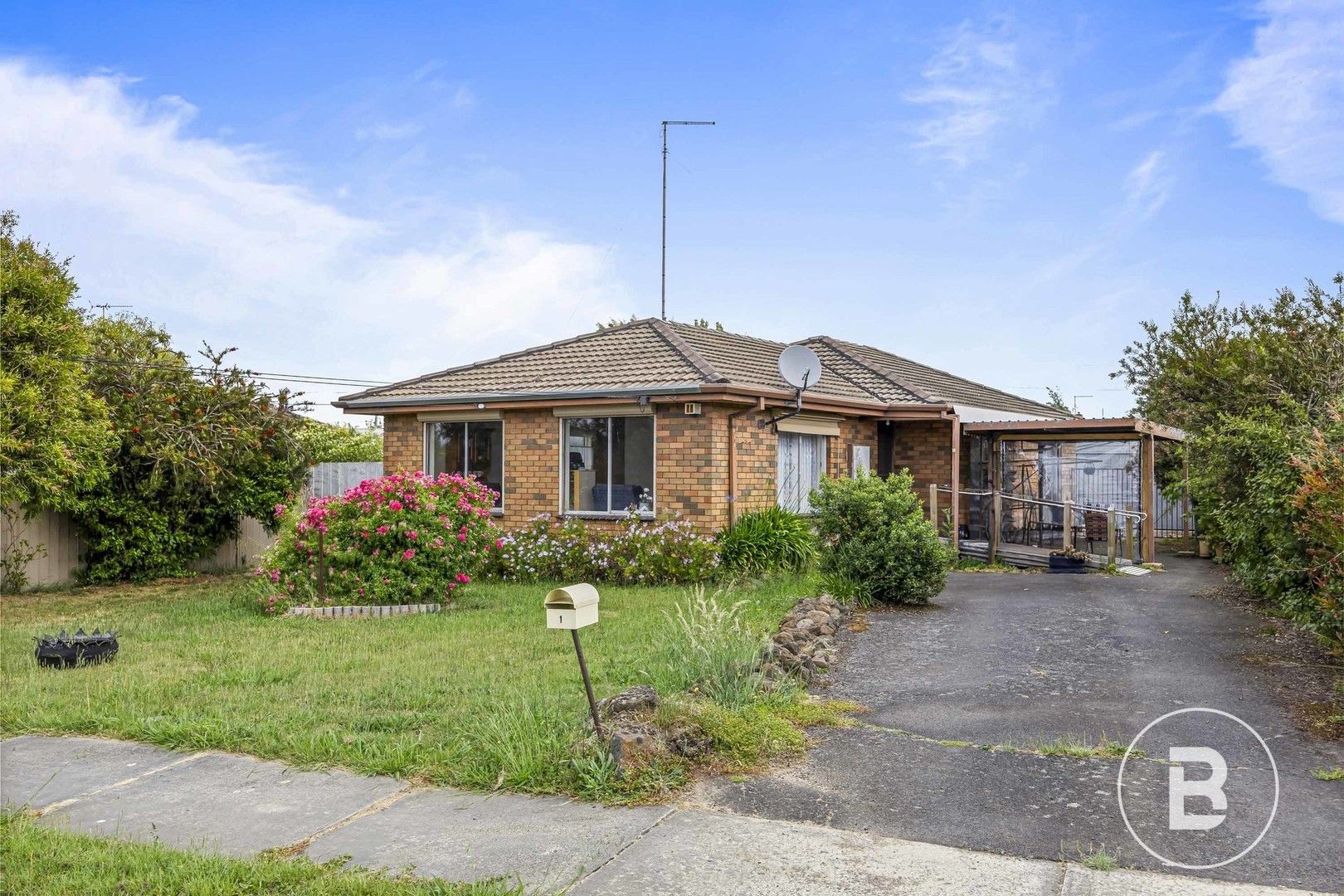 1 Clover Street, Wendouree VIC 3355, Image 0