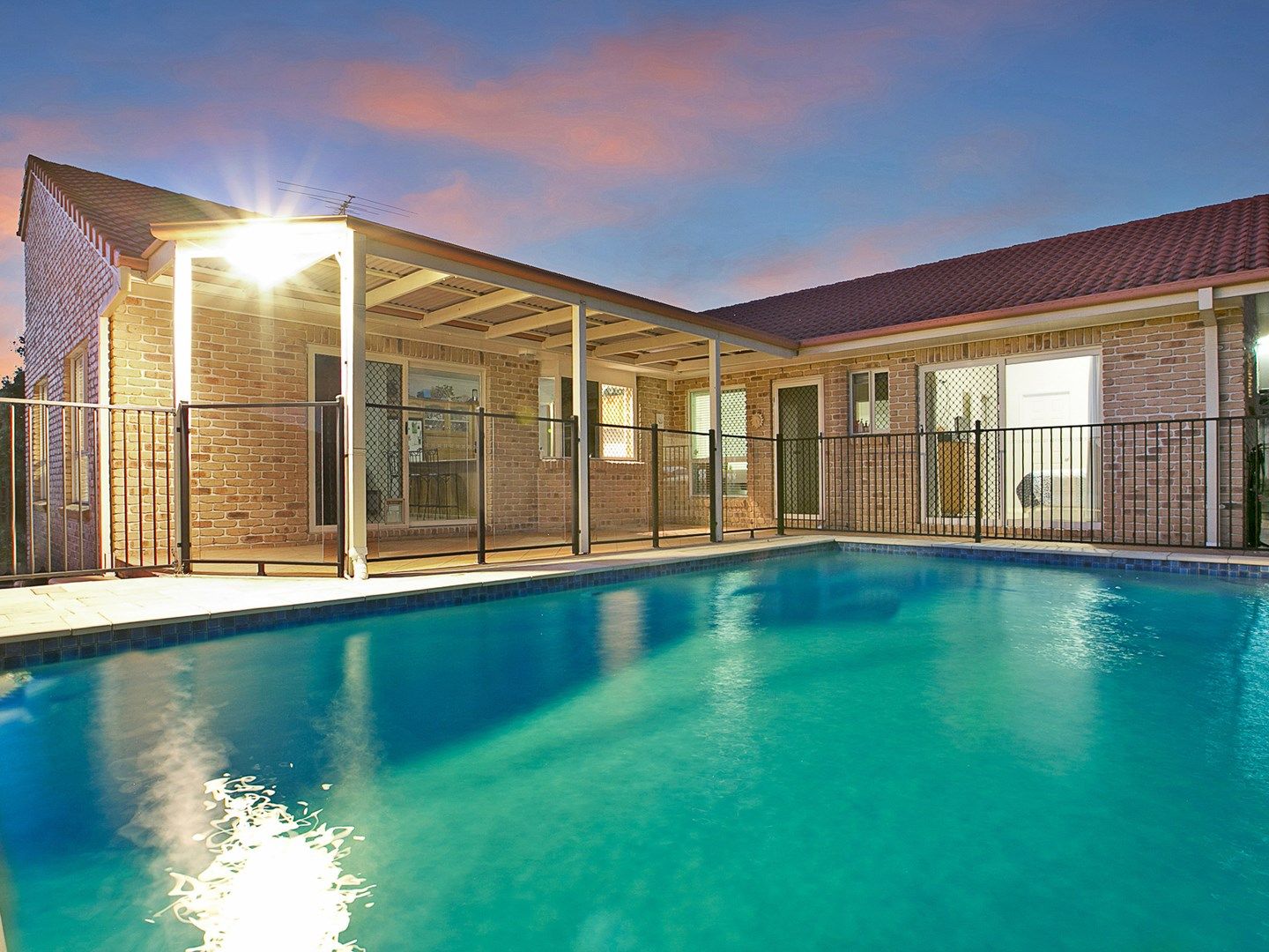 19 Van Dyck Rise, MacKenzie QLD 4156, Image 0