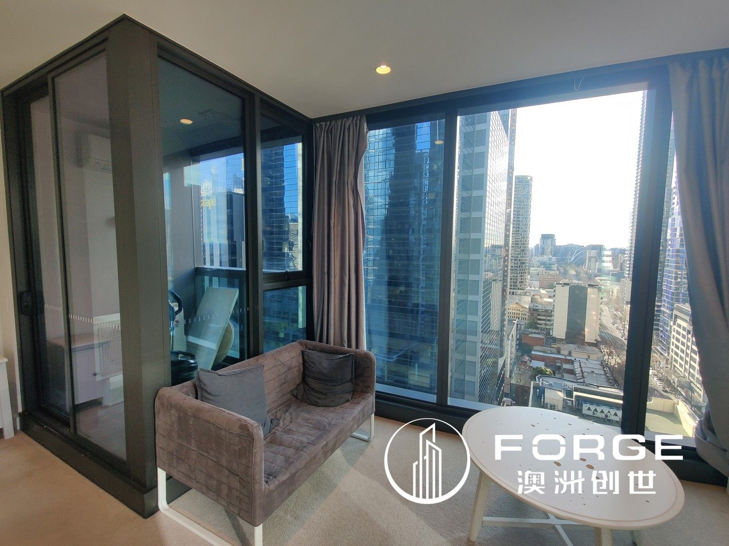 2005/285 La Trobe Street, Melbourne VIC 3000 Apartment For Rent Domain