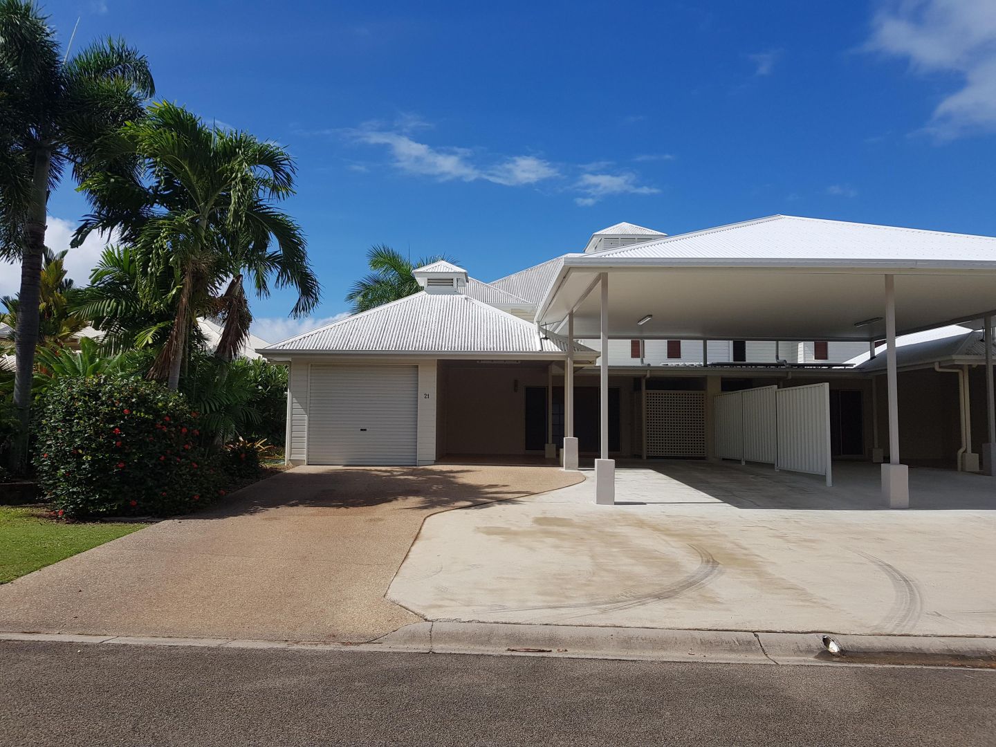 2/21 Poinciana Boulevard, Cardwell QLD 4849 Townhouse For Rent Domain