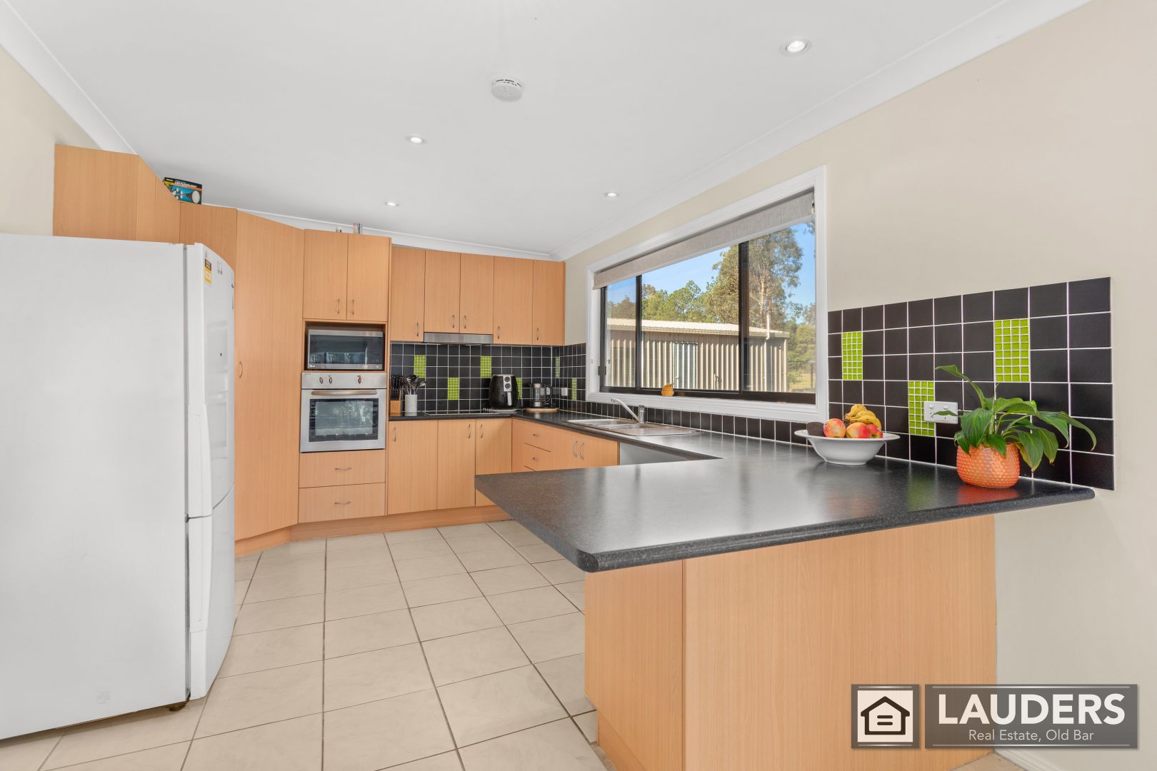 11 Kolinda Drive, Old Bar NSW 2430, Image 1