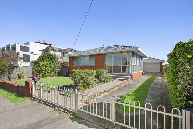 Picture of 13 Beresford Road, GREYSTANES NSW 2145