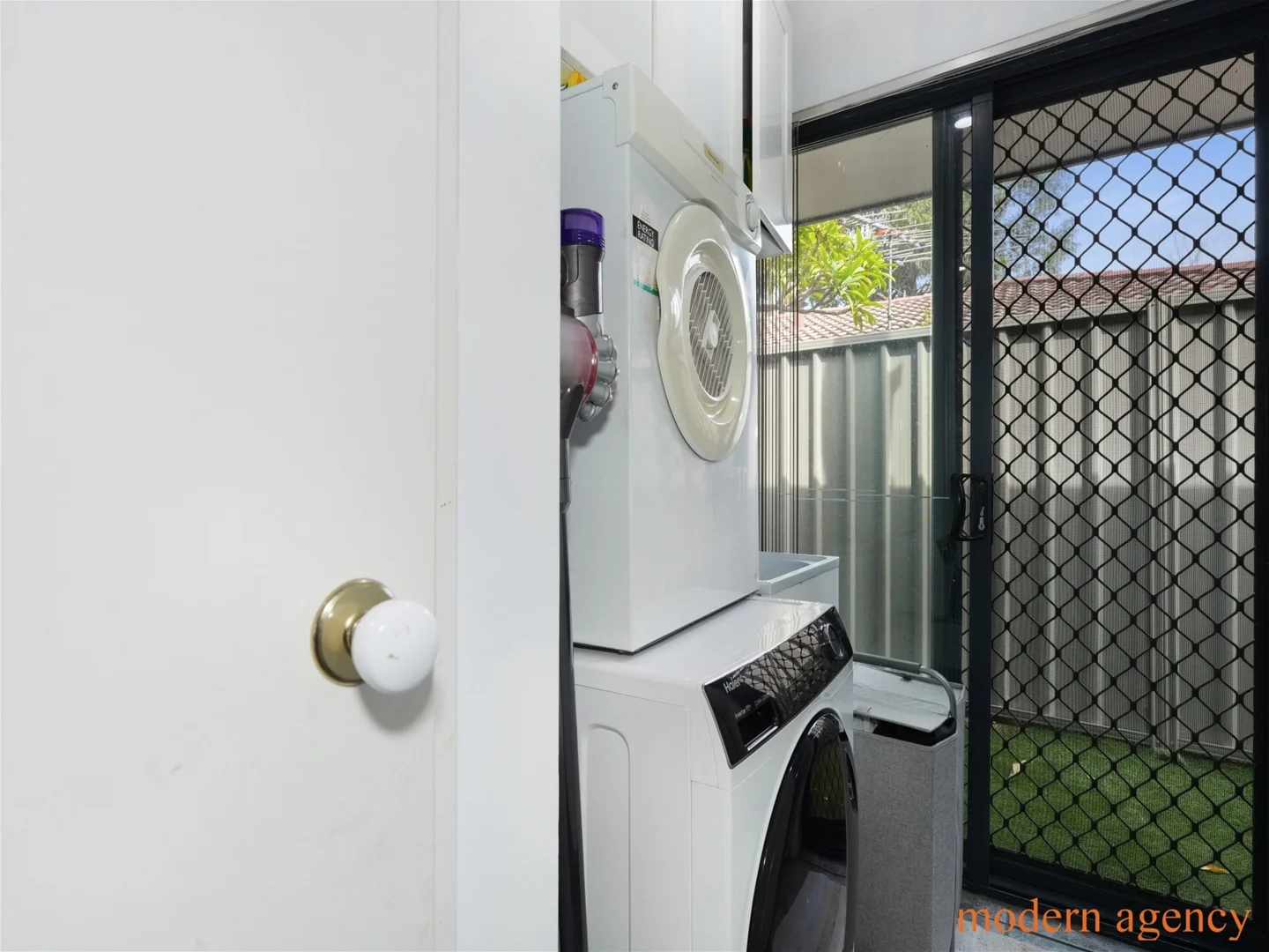 Additional image 21 of 57 Parmelia Avenue, Parmelia WA 6167