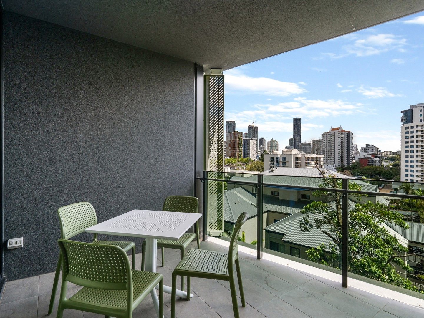 1 bedrooms Apartment / Unit / Flat in 1205/36 Lambert Street KANGAROO POINT QLD, 4169