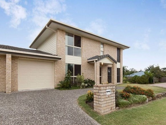 2/4 Woodswallow Place, Bellbowrie QLD 4070
