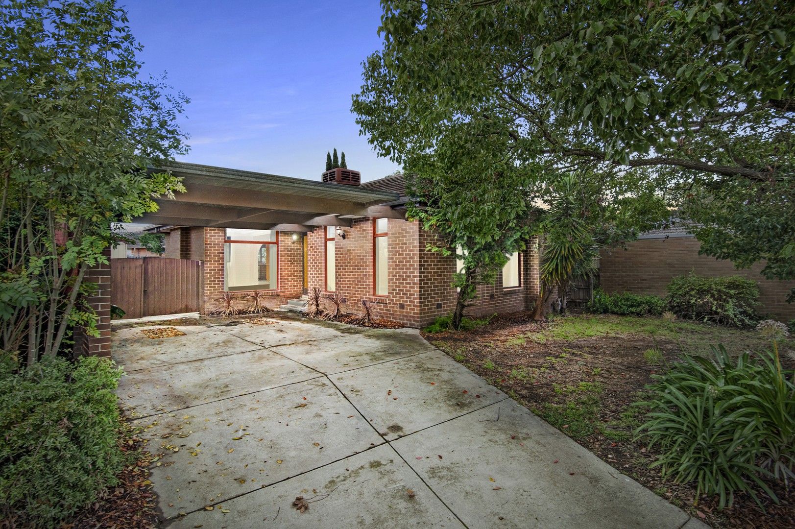 8 Yale Place, Bundoora VIC 3083, Image 0