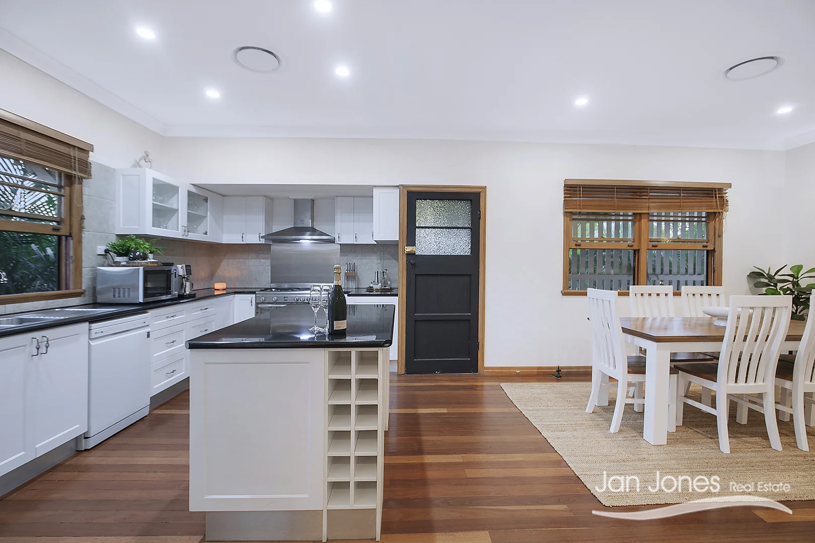 Additional image 8 of 1 Robert Street, Clontarf QLD 4019