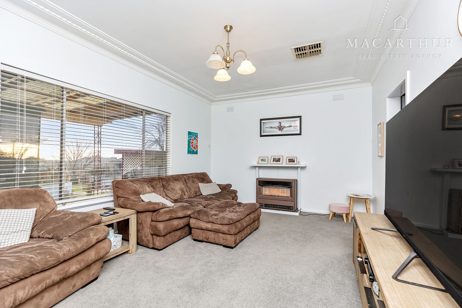 3 Waranga Avenue, Mount Austin NSW 2650, Image 2