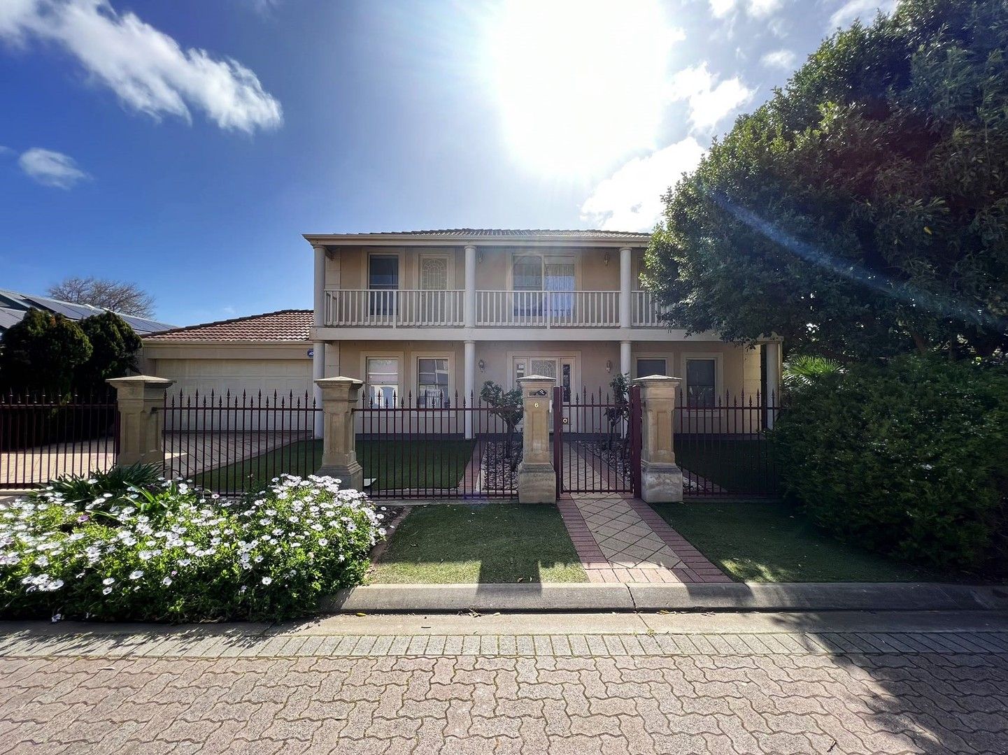 5 bedrooms House in 6 Dillon Crescent BROMPTON SA, 5007