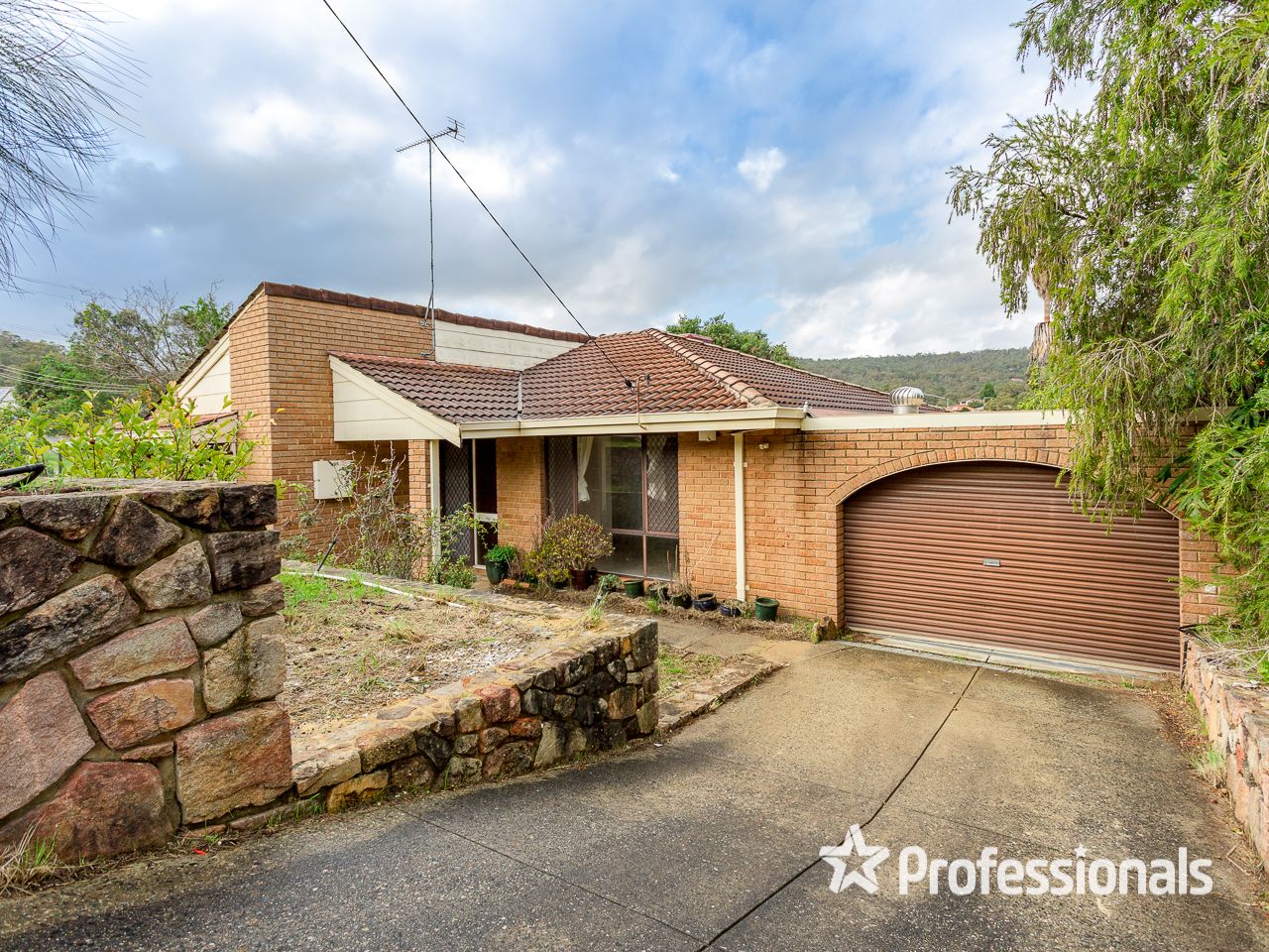 8 Angorra Road, Mount Nasura WA 6112, Image 0