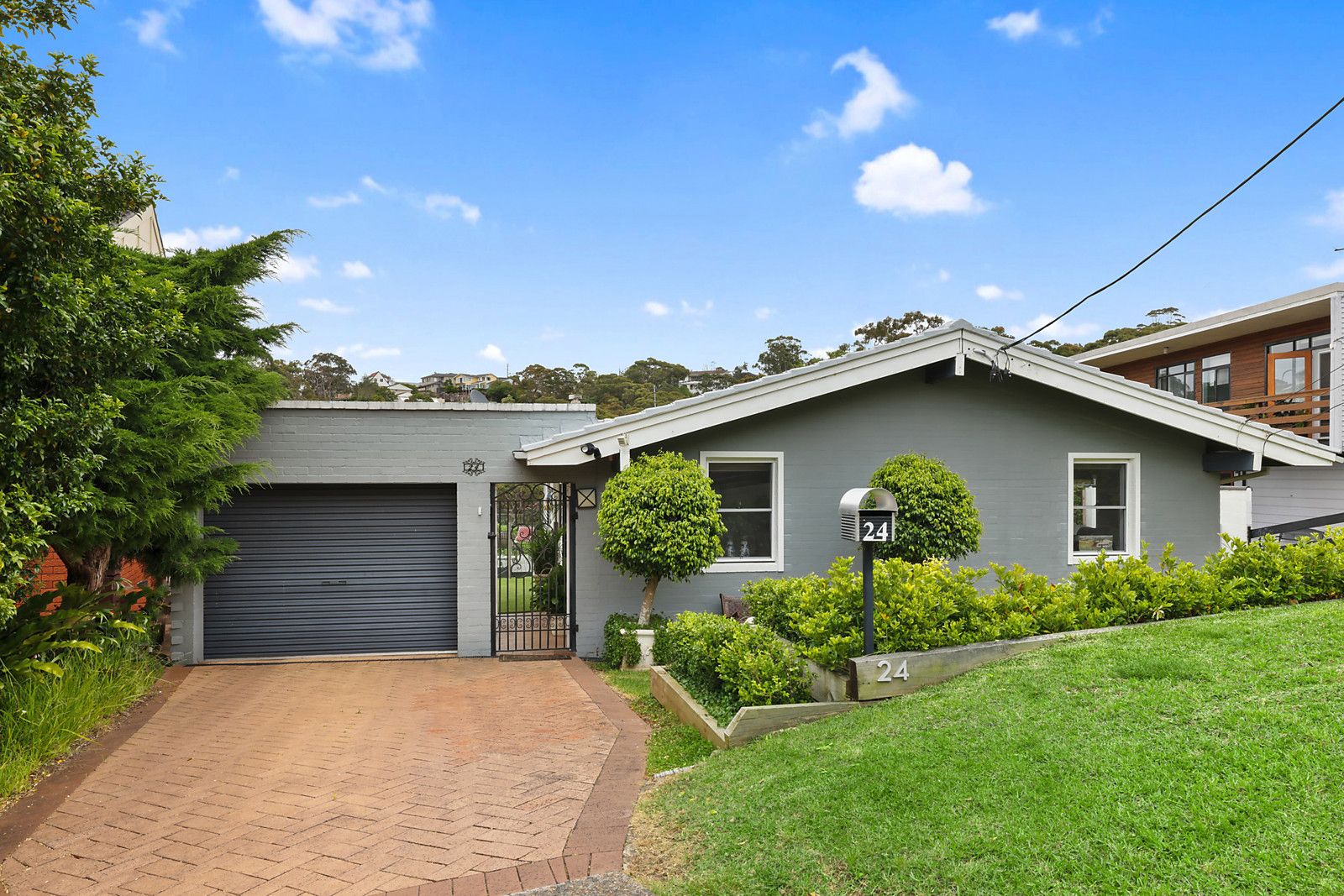 24 Dresden Avenue, Beacon Hill NSW 2100, Image 0