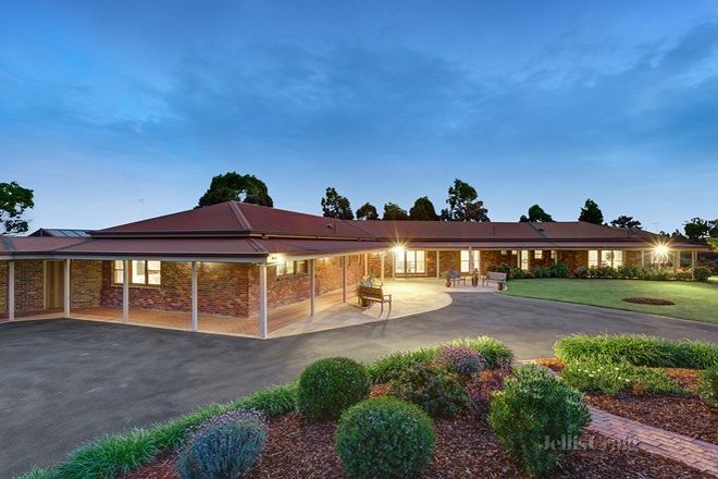Picture of 105 Gills Road, WATSONS CREEK VIC 3097