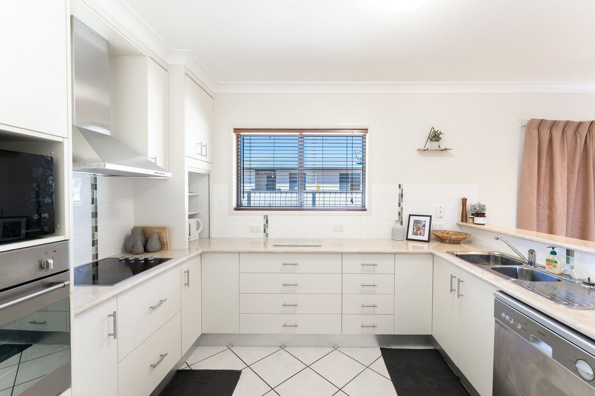 1 & 2/2 Burn Street, Capella QLD 4723, Image 2