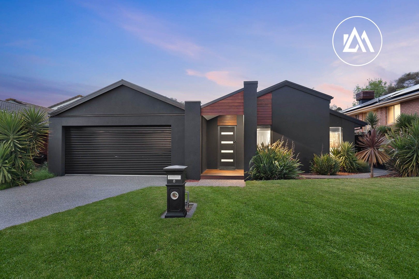 3 bedrooms House in 8 Peter Court LANGWARRIN VIC, 3910