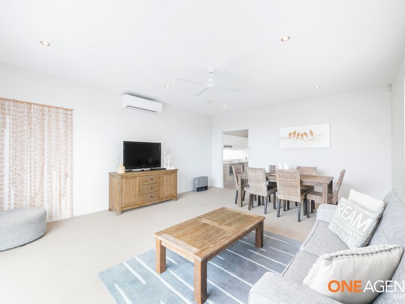 24/9 Frenchmans Way, Caves Beach NSW 2281, Image 2