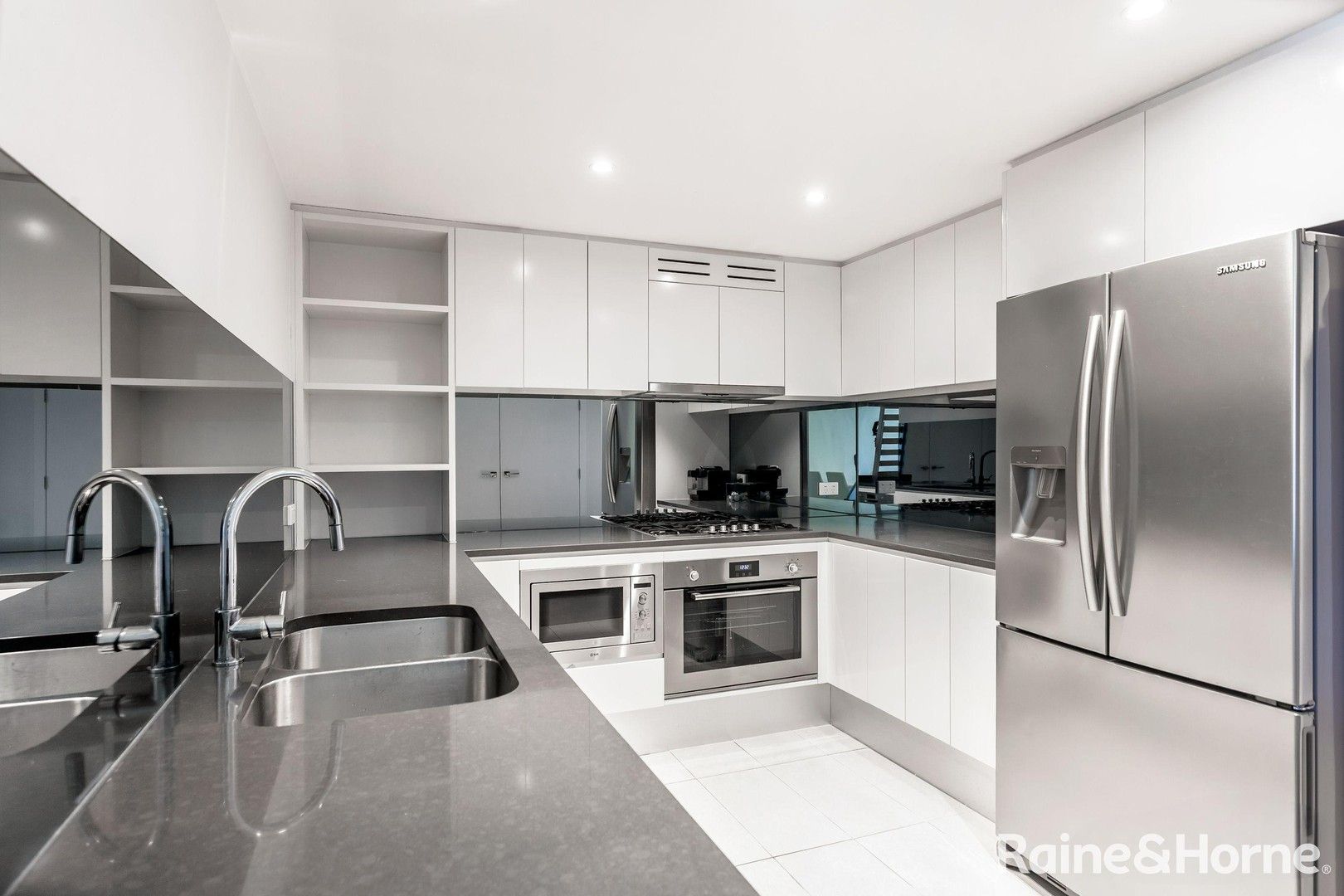 2 bedrooms Apartment / Unit / Flat in 102/42 Walker Street RHODES NSW, 2138