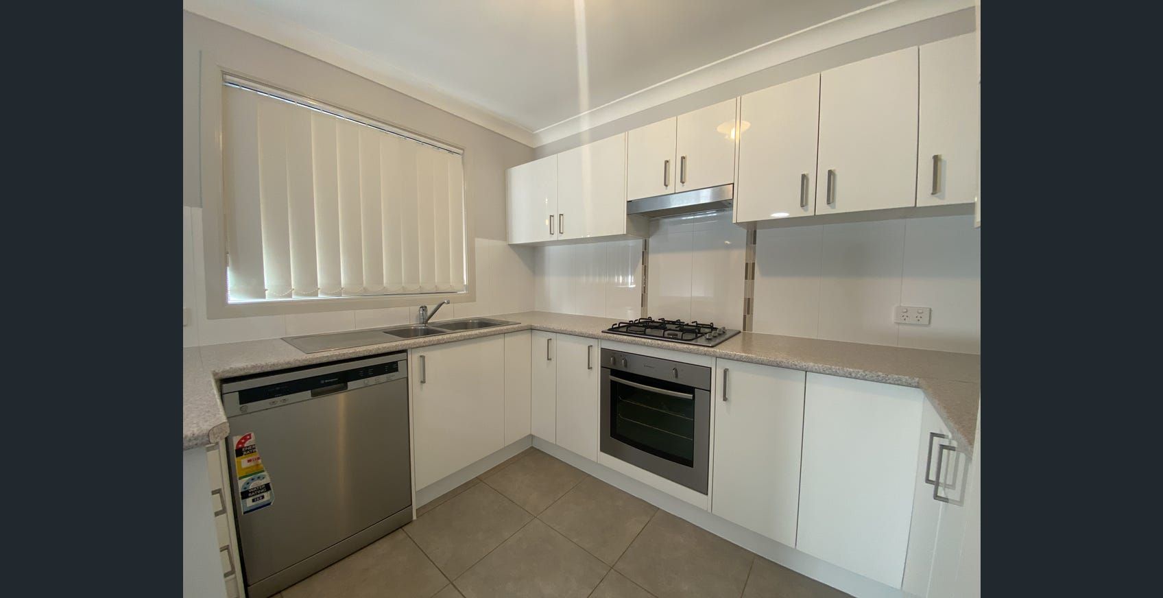 2/1C Hunter Avenue, Cessnock NSW 2325 Apartment For Rent 490 Domain