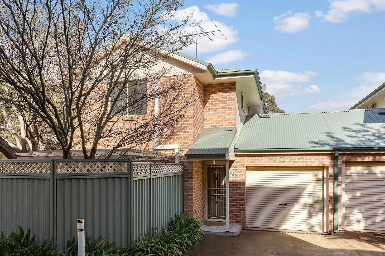Easy Living in Central Blaxland  Spacious 3 Bedroom Townhouse, Blaxland