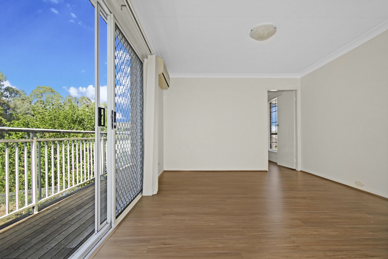 9 Sayonara Place, Greenfield Park NSW 2176, Image 2