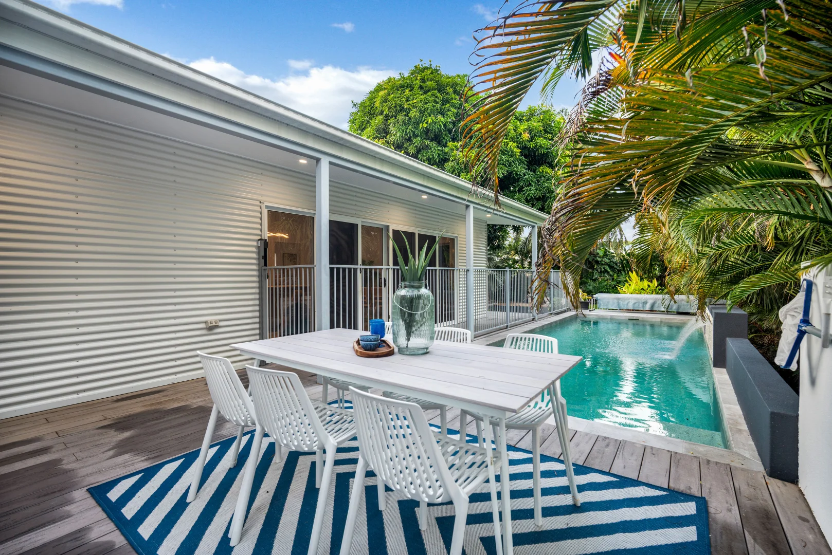 25 Ryan Street, North Ward QLD 4810