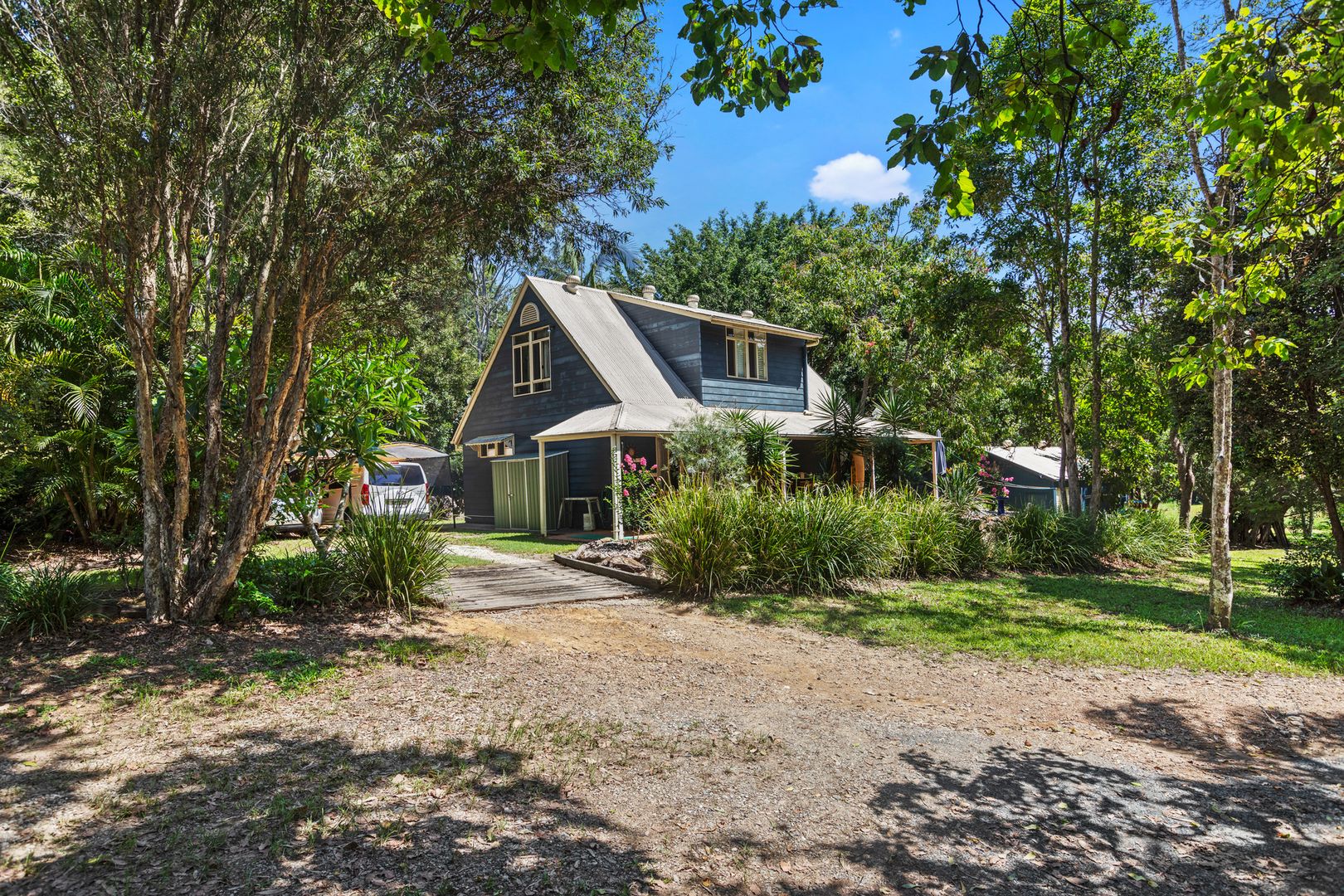 802 Clothiers Creek Road, Clothiers Creek NSW 2484, Image 2