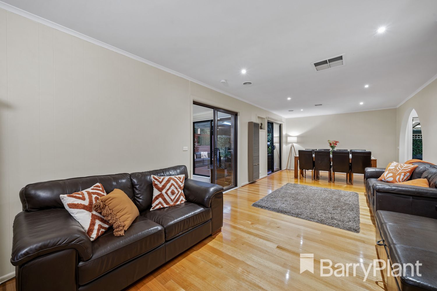 23 Norfolk Crescent, Bundoora VIC 3083, Image 2