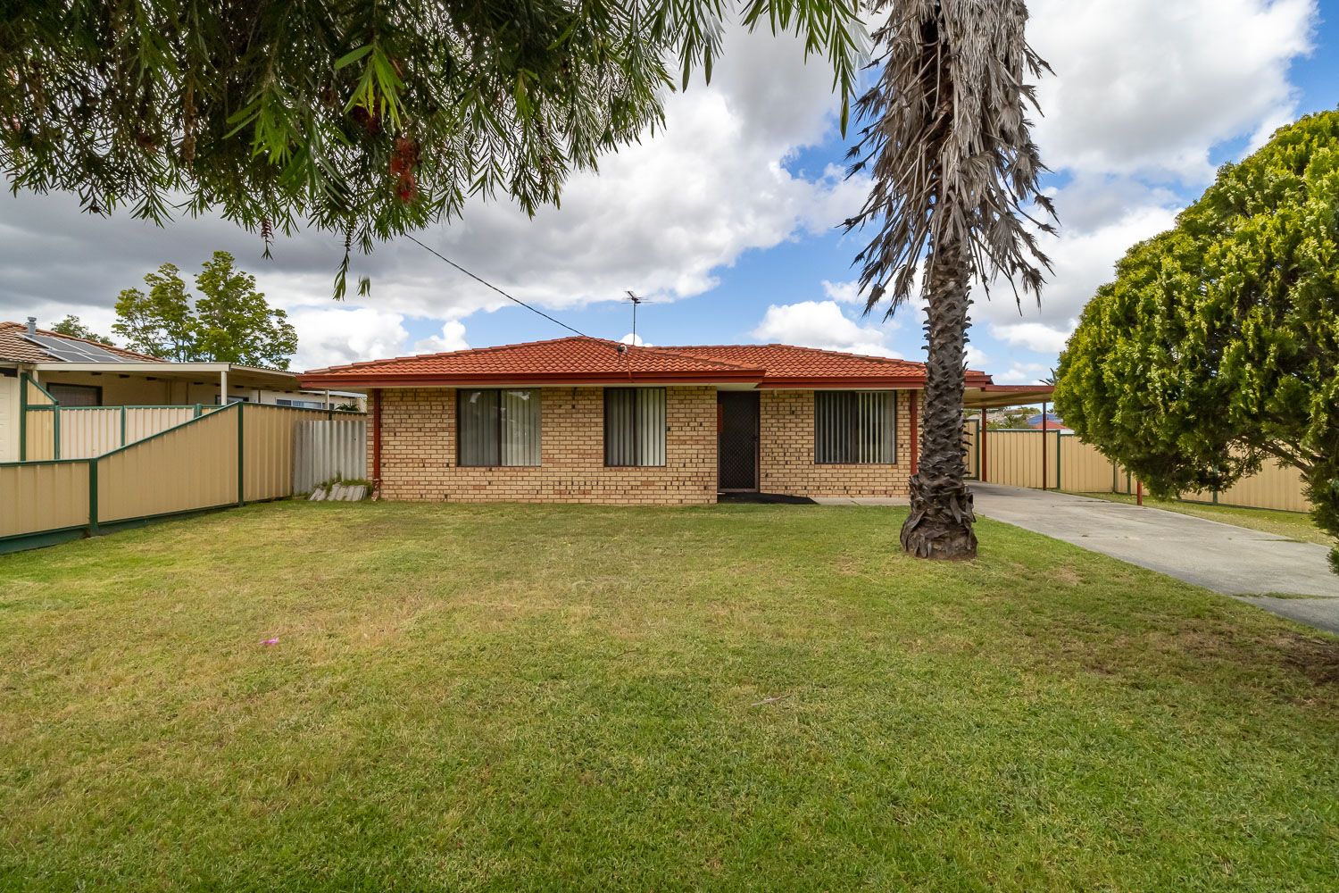 3 bedrooms House in 108 Strawberry Drive SEVILLE GROVE WA, 6112