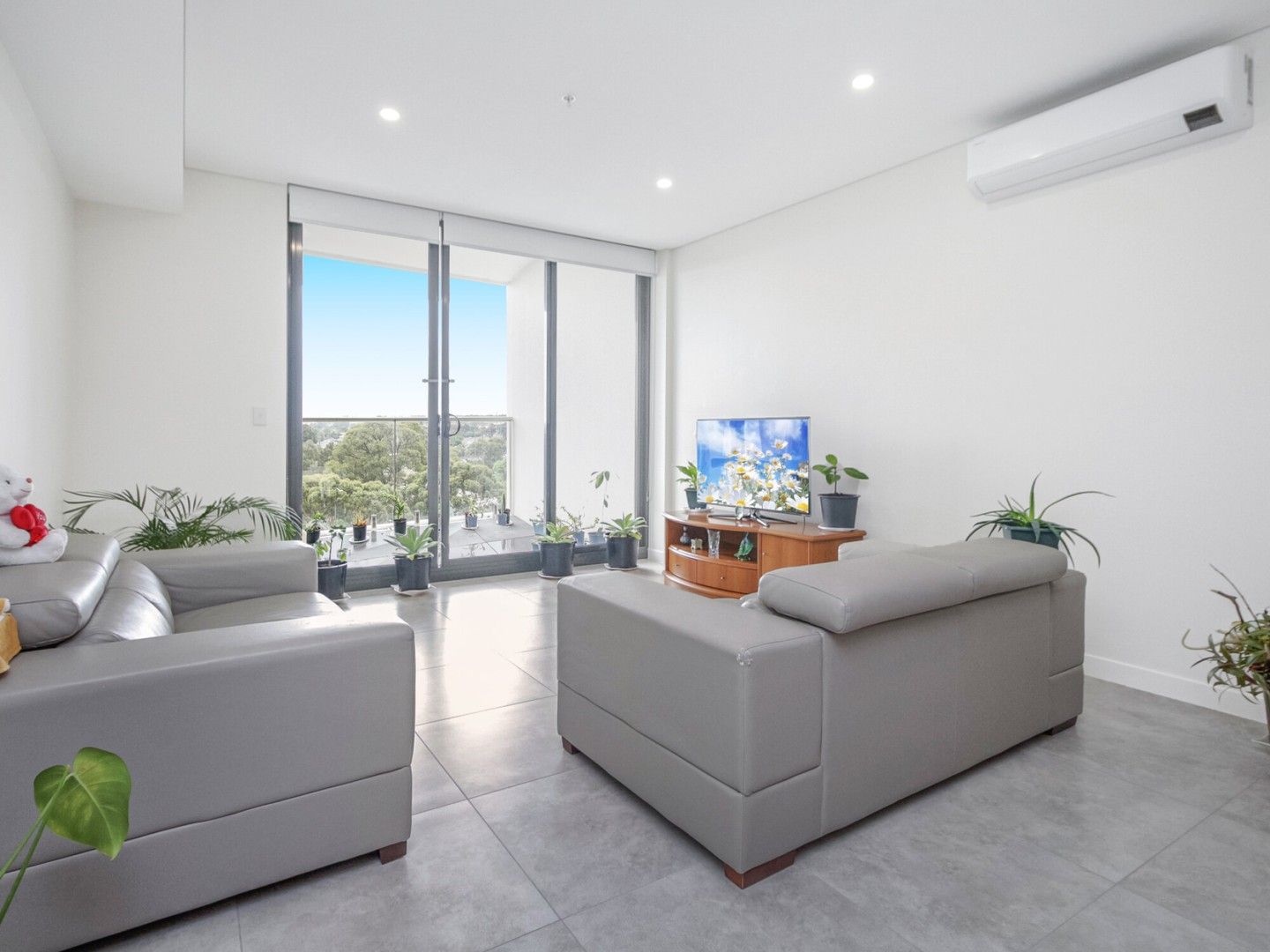 2 bedrooms Apartment / Unit / Flat in 505/1 Villawood Place VILLAWOOD NSW, 2163