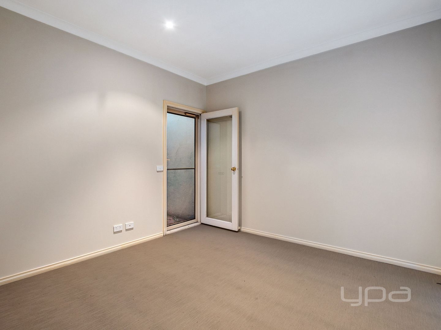 2/24 Henry Street, Melton VIC 3337, Image 1