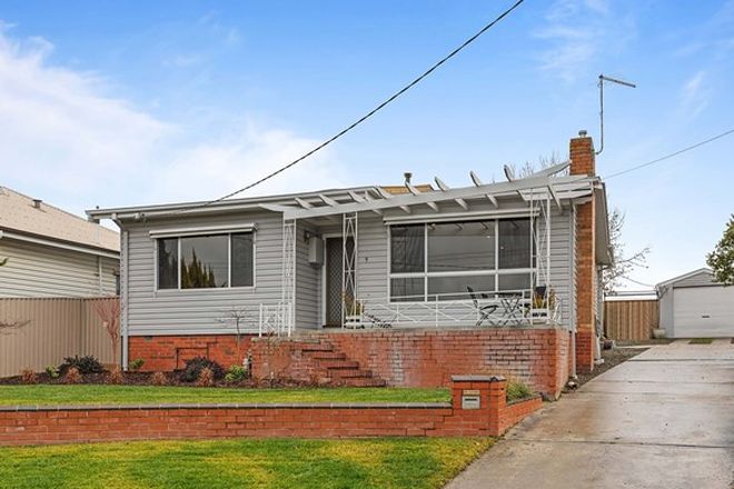 Picture of 9 Suburban Avenue, INVERMAY PARK VIC 3350