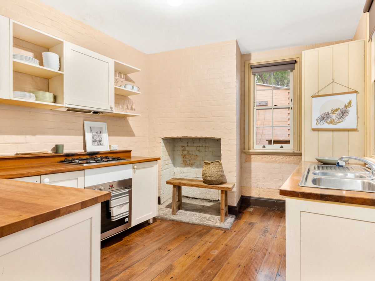 2 bedrooms Terrace in 117A Gloucester Street THE ROCKS NSW, 2000