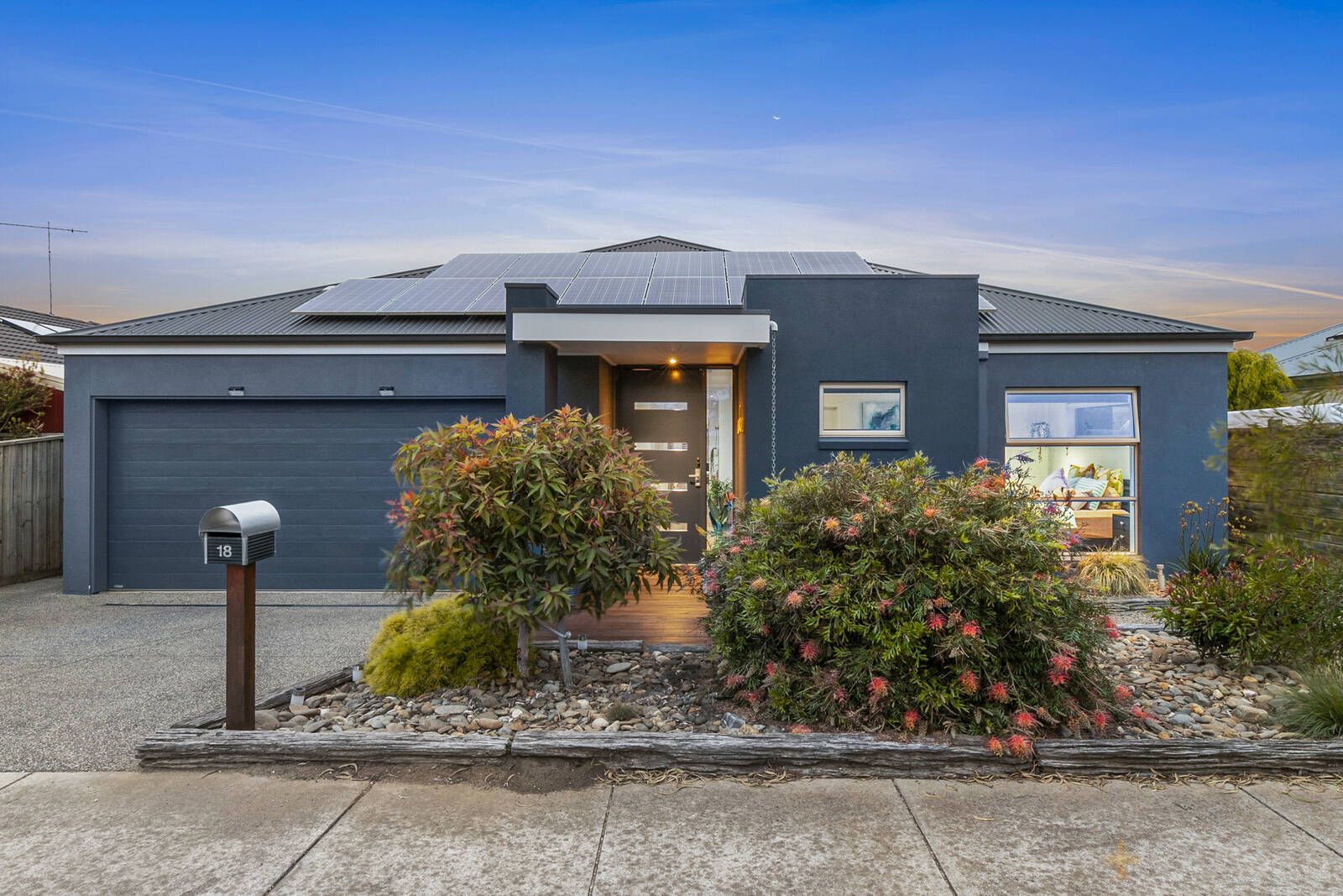 3 bedrooms House in 18 Markham Drive OCEAN GROVE VIC, 3226
