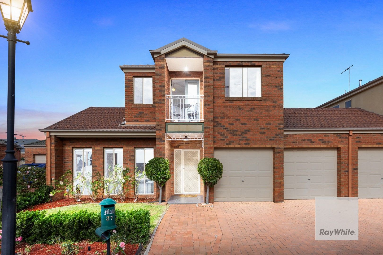 37 The Glades, Taylors Hill VIC 3037, Image 0