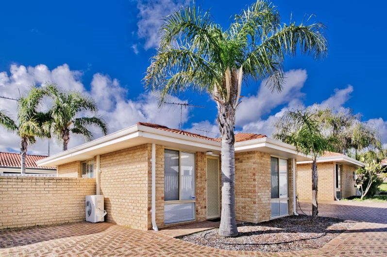 2 bedrooms House in 2/77 Tyler Street JOONDANNA WA, 6060