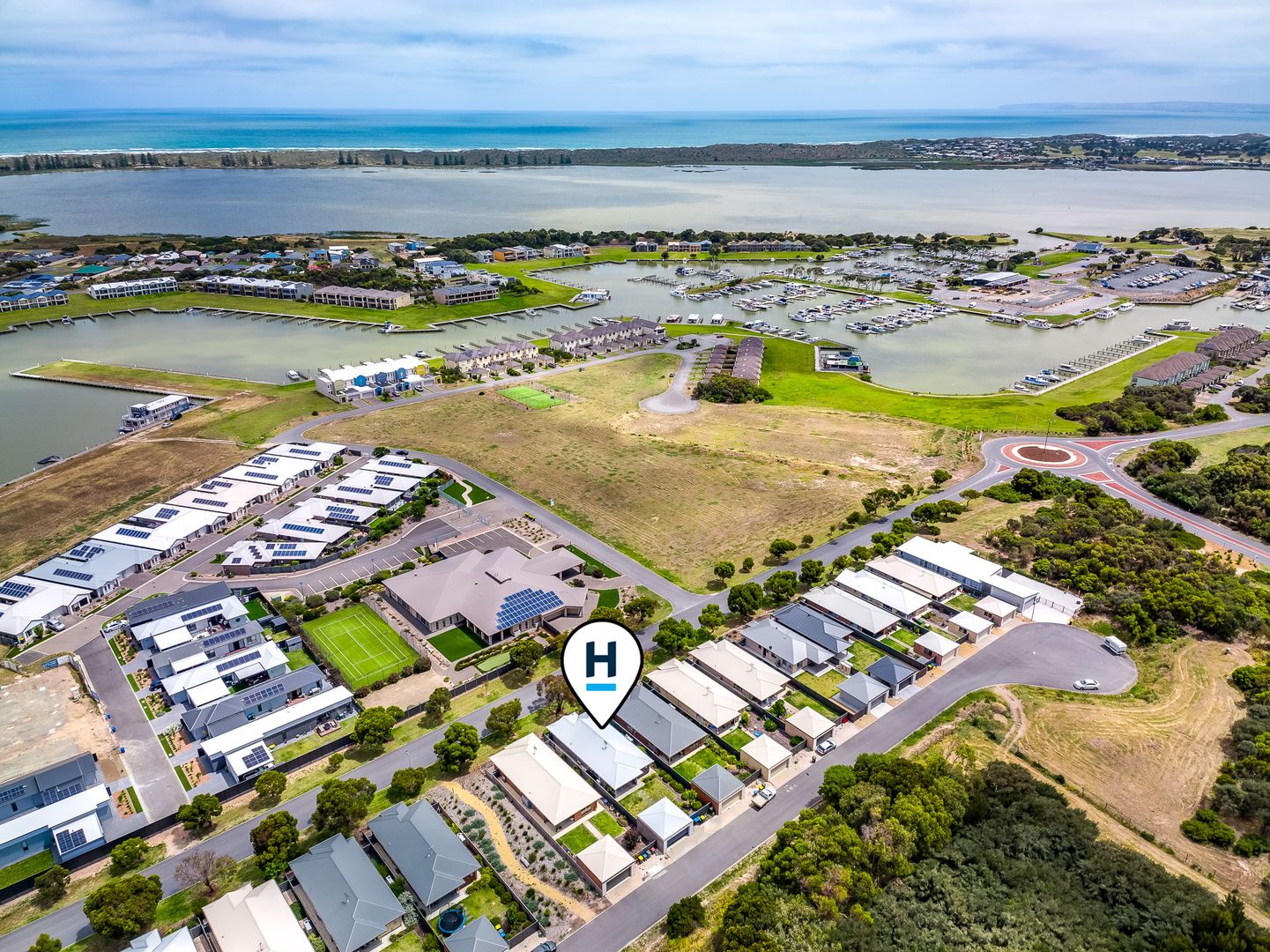 17 Princess Royal Parade, Hindmarsh Island SA 5214, Image 1